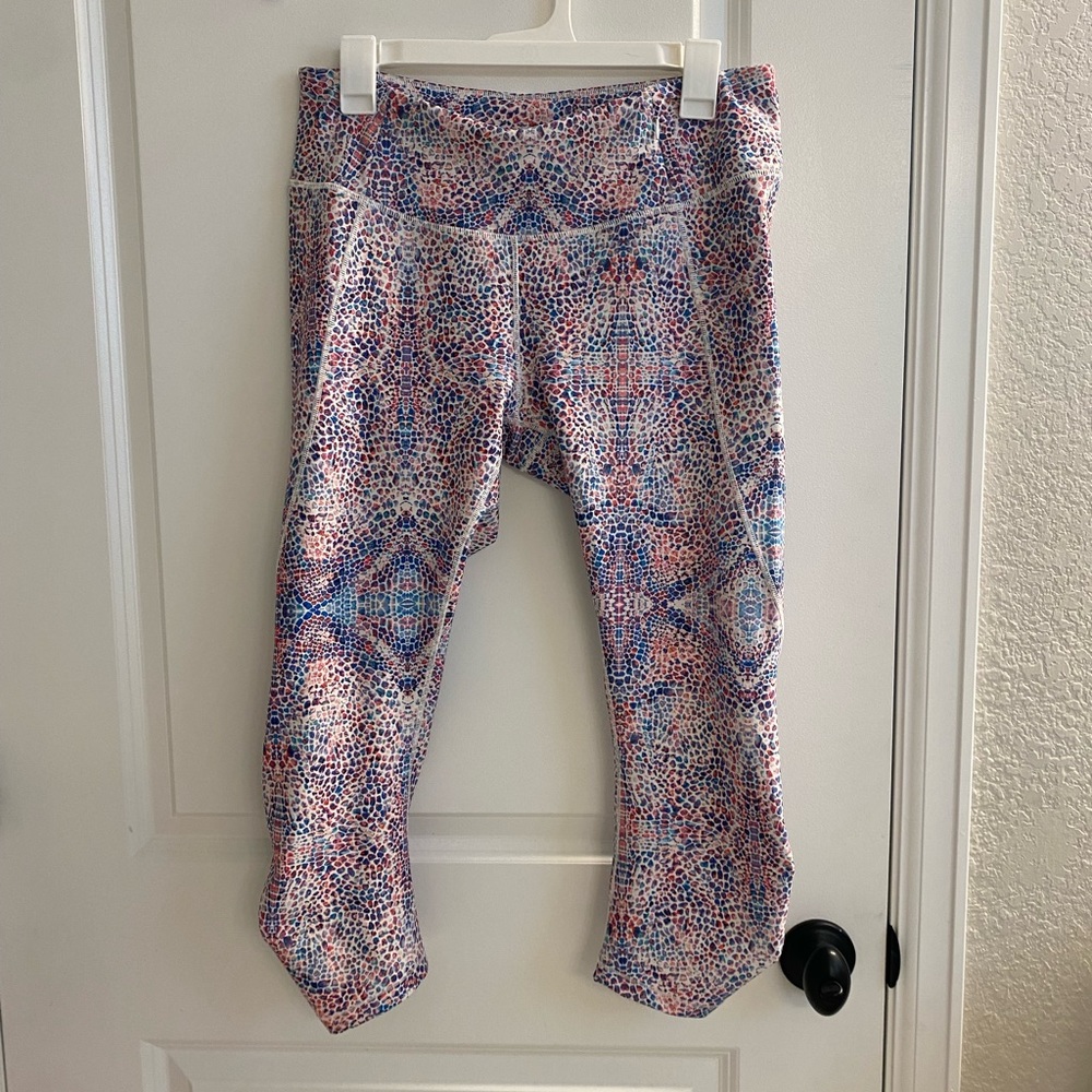 Colorful cropped leggings